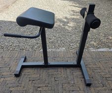 Hyperextension Bench