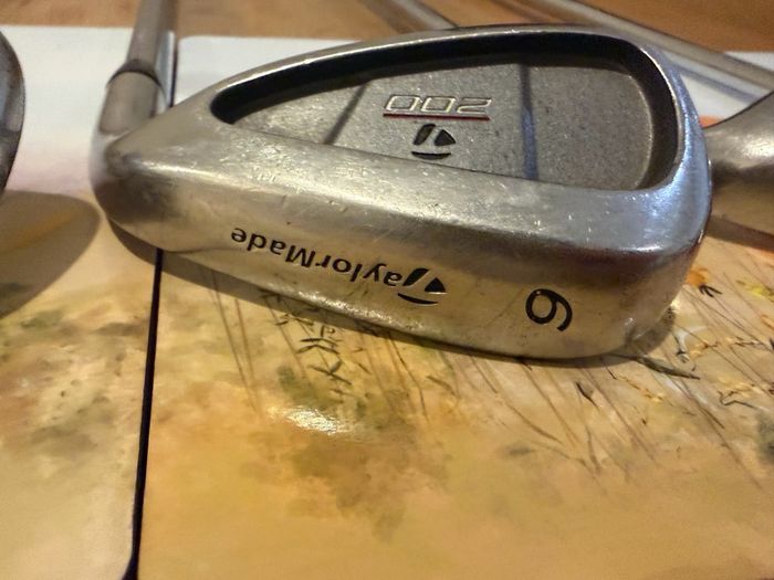Taylor Made T200 series Irons 4-SW
