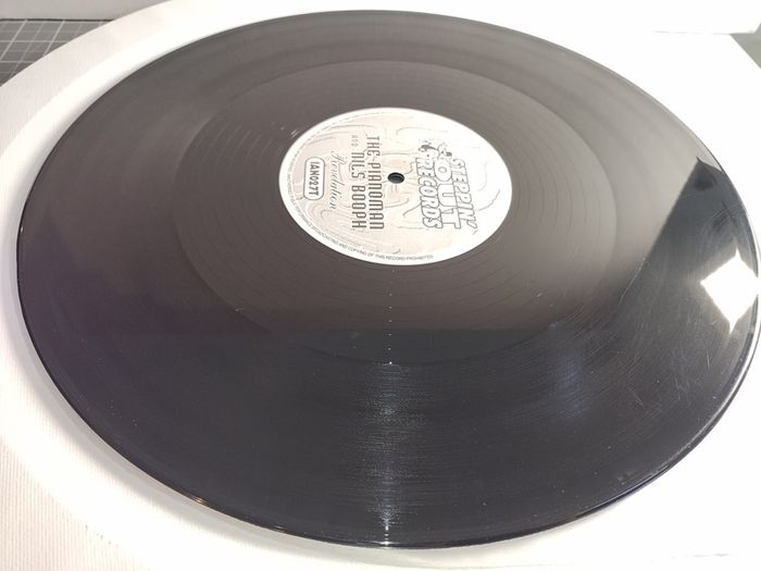 Piano Man - Revelation - Steppin' Out Records - Uk 90s Piano House Banger!
