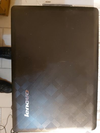 Lenovo Ideapad U350, Model 2963, Intel Core 2 Solo CPU U3500, 1.4GHz, 4GB Ram, 230GB SSD,  Windows 7 professional 32 bit, Opera, Firefox, Chrome and VLC