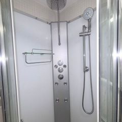 Freestanding Quadrant Hydromassage Shower Cabin
