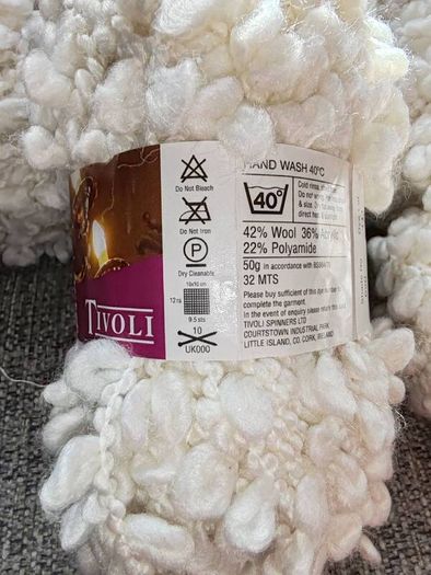 Tivoli splendor knitting yarn