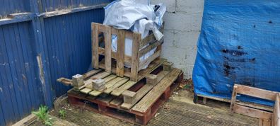 Wood pallet