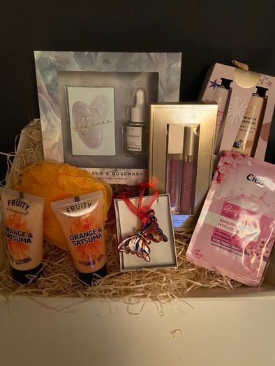 Hamper