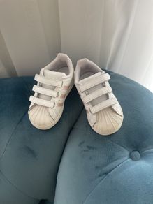 Adidas girl shoes size uk 5