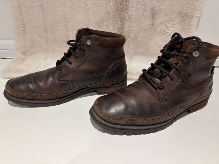 Caterpillar brown leather boots - good condition