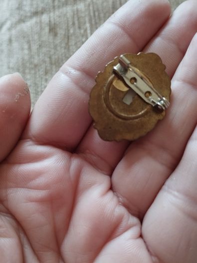 Vintage beautiful brooch.