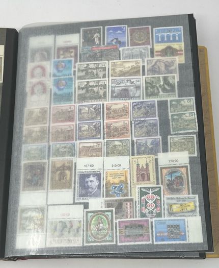 Collection: Austria (Osterreich) Stamps both mint an commemorative stamps on 45 pages