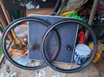 Giant PR2 SL Wheelset - rim brakes