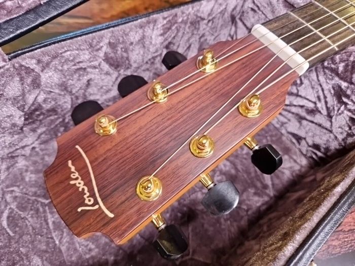Lowden WL-34