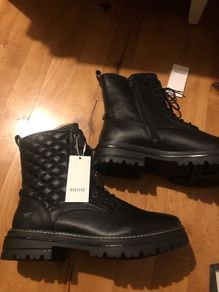 Mustang Black Quilted Ankle Boots 44EU brand new