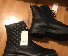 Mustang Black Quilted Ankle Boots 44EU brand new