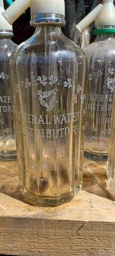 Antique Pub Memorabilia, Soda Syphons, garden  Bar,House  Bar