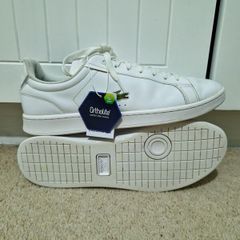 Lacoste Lerond Carnaby Pro Trainers