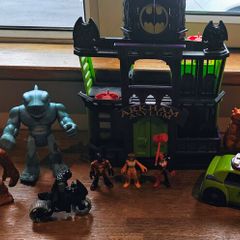 Imaginext Arkham Asylum with Villains and Batman