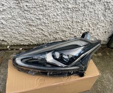 Headlight Toyota SIENTA Left