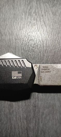 folding knife