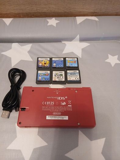 nintendo dsi + 6 games
