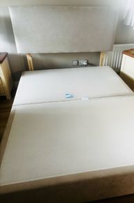 King size bed