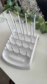 Baby bottle stand/holder