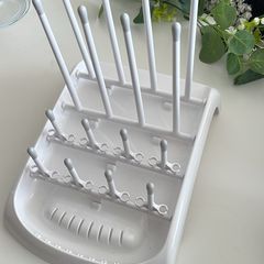Baby bottle stand/holder