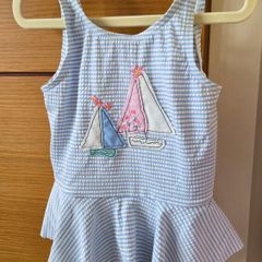 Girls swimsuit size 3-4 years