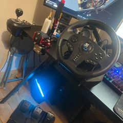 Sundrive Steering Wheel and Handbrake