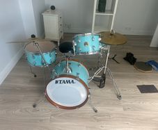 Tama Drumkit.