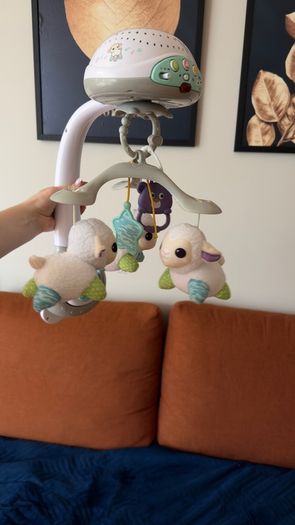 Pendant in the crib