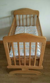 Swinging crib/cradle