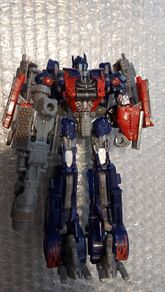 Transformer Optimus.