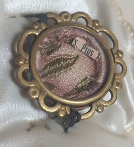 Religious relic Saint Pope Pius X, free reg post D18