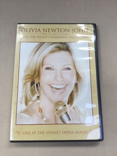 Olivia newton John at the Oprah house dvd hits live rare