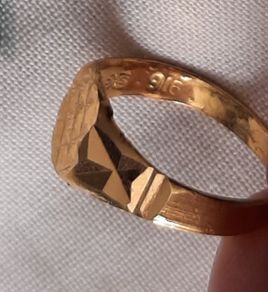 New 22kt baby gold ring