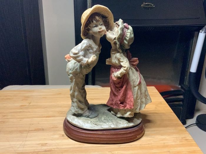 Figurines