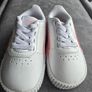 Baby PUMA trainers Image 2