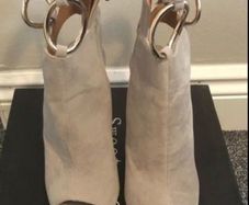 Size uk37 shoes