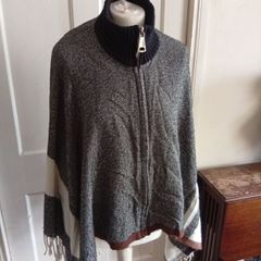 River island poncho