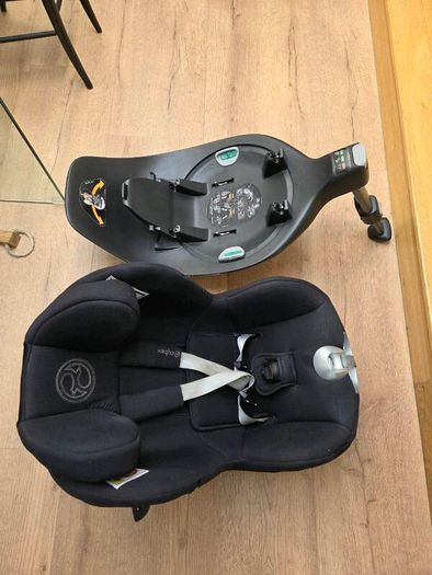 Cybex Car Seat with Isofix  base.