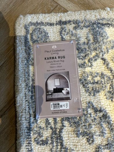 Paul Costello Luxury 100% Wool Rug