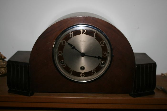 Bentima Clock