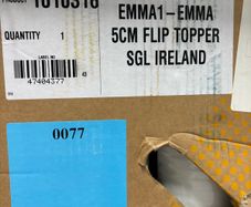 Emma flip topper
