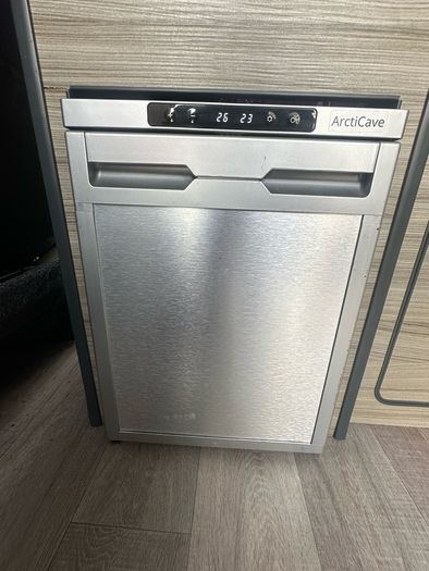 mercedes camper (read ad)