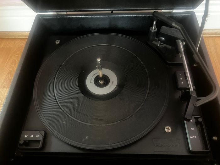 Steepletone SRP1R09 Record Player