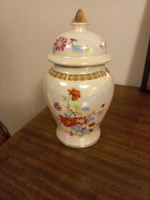 Sadler England Vintage Floral Urn