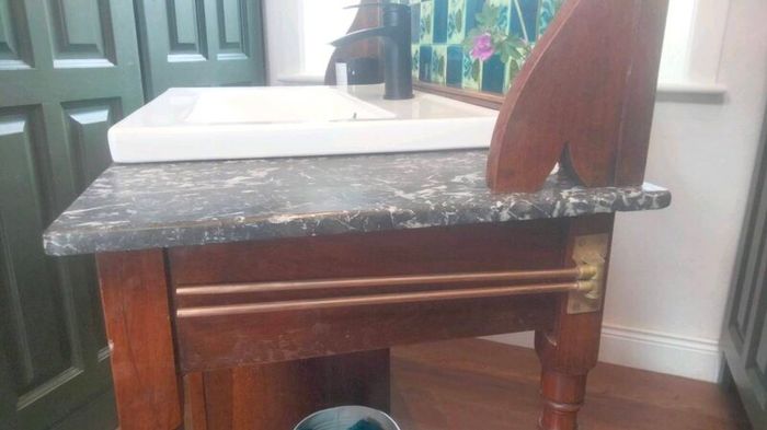 Antique vanity unit