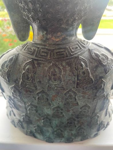 Chinese bronze Buddha heavy very beautiful gold