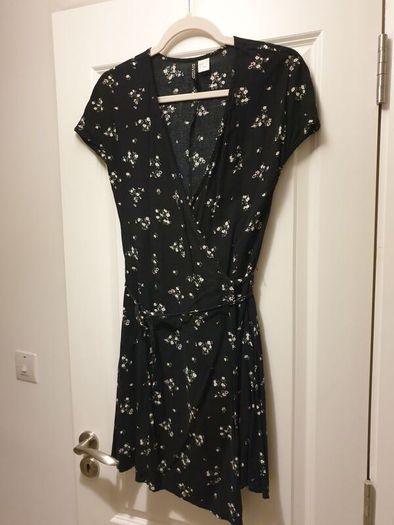 H&M Floral Wrap Dress (S)