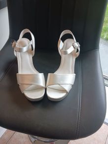 Ladies wedding shoes