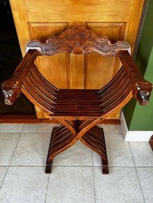 Savonarola vintage chair